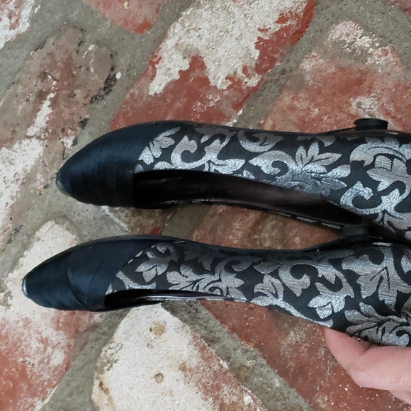 Nine West Shoes - Picture 2 of 4